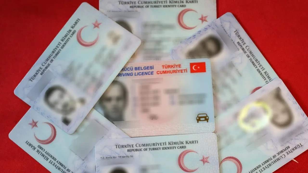 101 milyon kimlik verisi ile 118 milyon numara satan panel kurucuları yakalandı