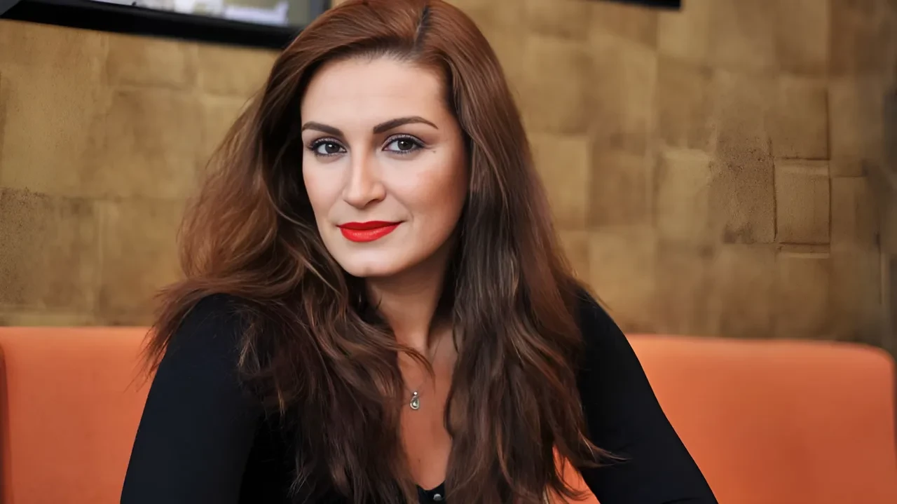 Akasya Durağı'nın şoför Leyla'sını gören tanıyamadı! Ayça İnci son haliyle nefes kesti