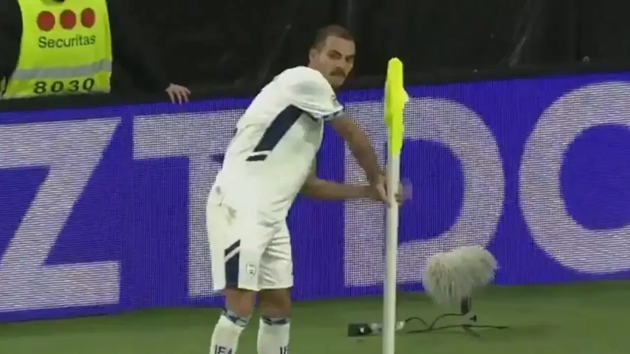 Avusturya İsrail maçında skandal! İsrailli futbolcudan akılalmaz hareket: Faturası ağır oldu