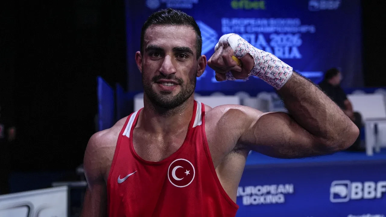 Emrah Yaşar, altın madalya kazandı! Milli boksör Avrupa şampiyonu oldu