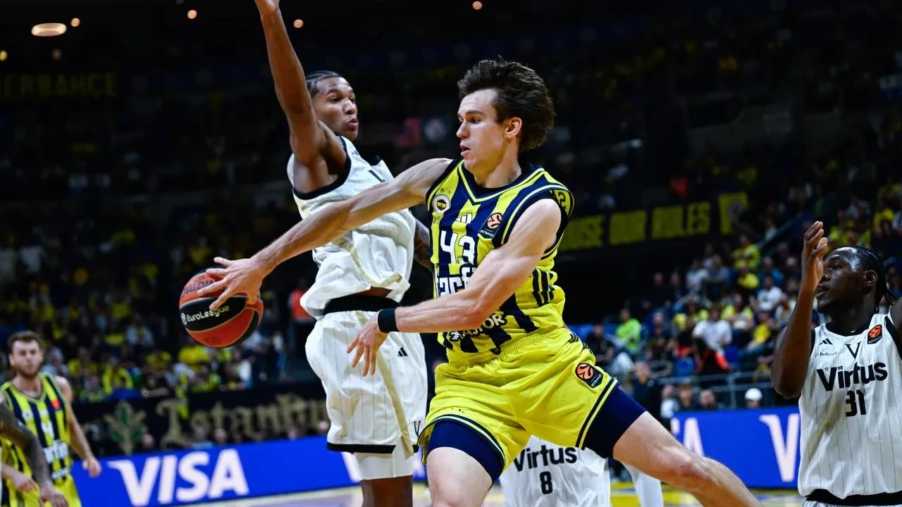 Fenerbahçe Tarfin, Virtus Bologna'yı devirdi! Sarı-lacivertliler, EuroLeague'e galibiyetle başladı