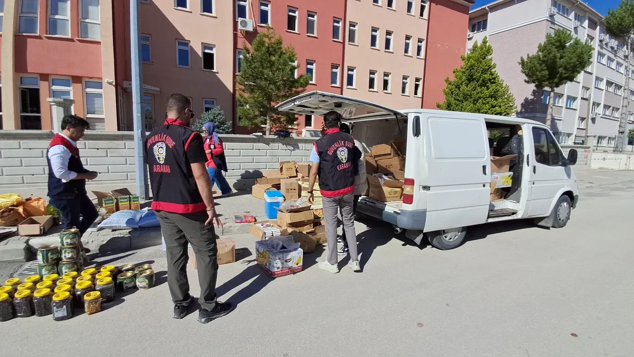 "Gıda Güvenliği-1" operasyonu: Yüzlerce kilo bal yağ ve kuru meyve ele geçirildi