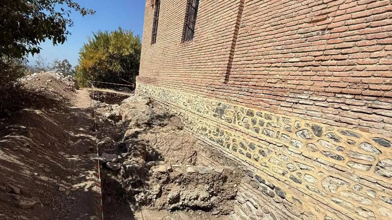Gürcü patrikhanesinden tuhaf açıklama: Azerbaycan’daki restorasyona müdahale çağrısı