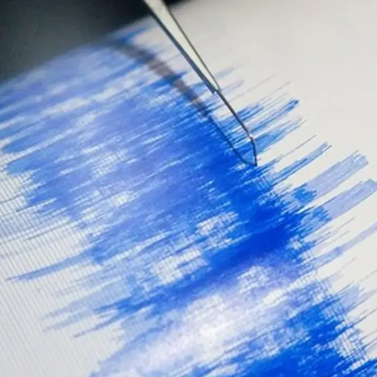 Karadeniz'de deprem oldu! AFAD ve Kandilli verileri açıkladı