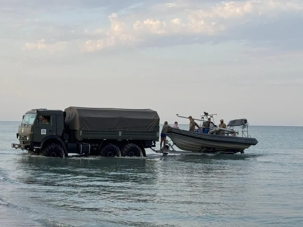 Kazakistan'da 14 askerin yaşamını yitirdiği tatbikat faciasında 5 yetkiliye gözaltı