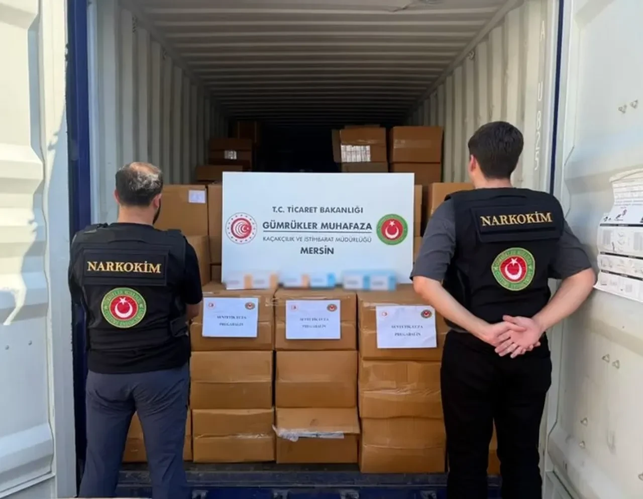 Mersin'de pregabalin operasyonu: 1 ton 716 kilogram ele geçirildi
