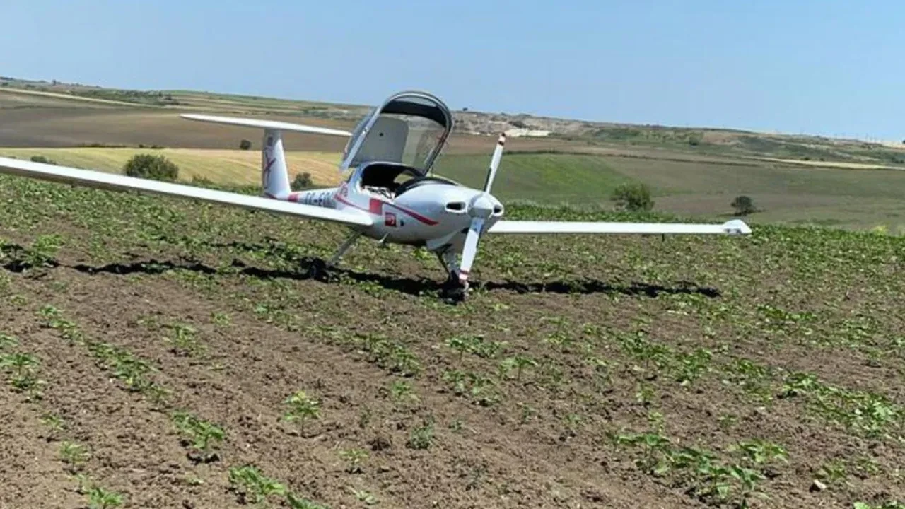 Tekirdağ'da eğitim uçağı zorunlu iniş yaptı