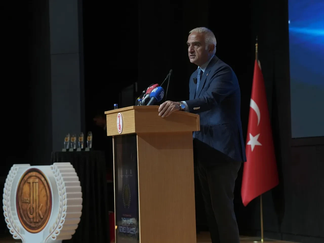 Türk Diline Hizmet Ödülleri sahiplerini buldu: Bakan Ersoy’dan 'Ortak Türk Alfabesi' vurgusu