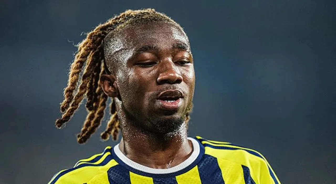 Fenerbahçe'de ayrılık! Yıldız isimden dikkat çeken sözler: 'Böyle devam ederse...'
