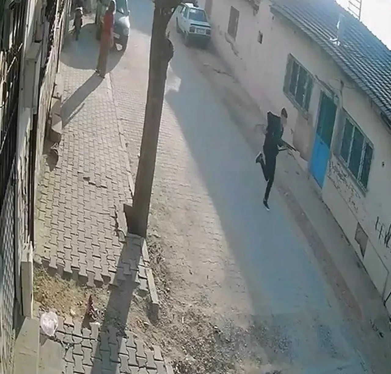 Manisa'daki okul saldırısında saldırgan ile anne, baba ve dedesi dahil 7 kişi tutuklandı