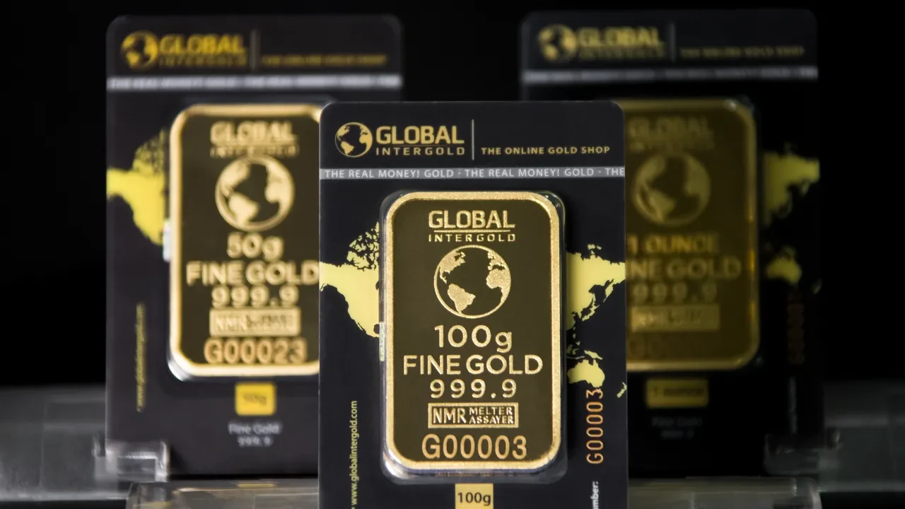 altın 4.300 dolar civarında