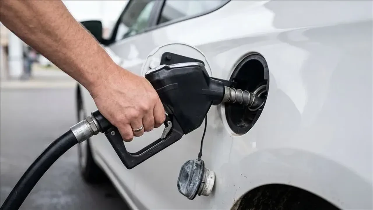 Benzine 12 TL zam gelecek mi, ne zaman?