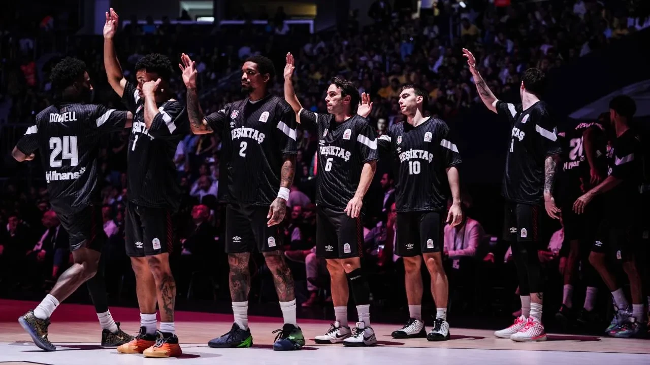 Beşiktaş'ta yıldız forvet ameliyat oldu! Siyah-beyazlılardan açıklama geldi
