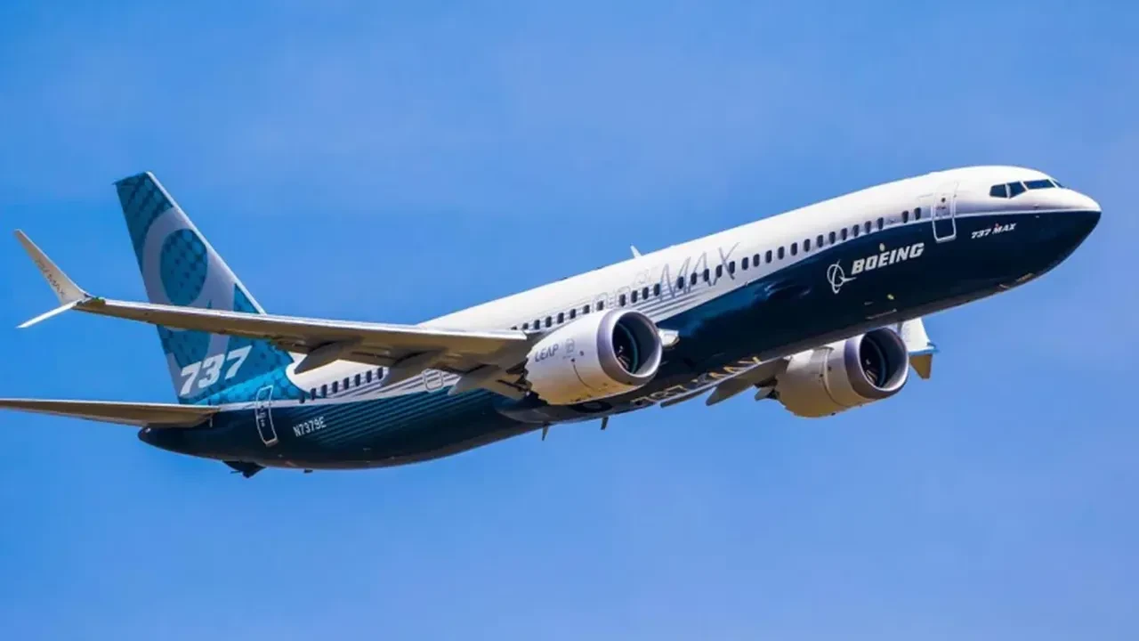 Boeing 737 MAX'te yazılım alarmı patlak verdi