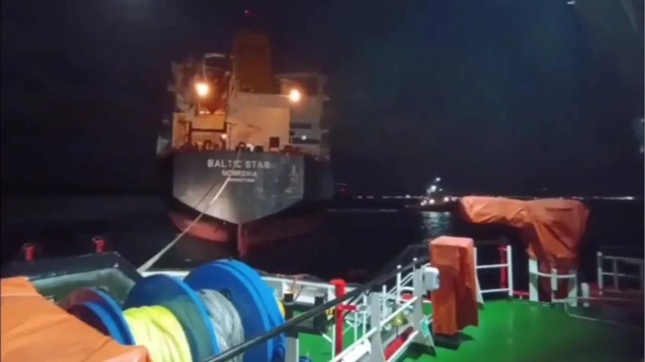 Çanakkale Boğazı'nda alarm! Kimyasal tanker arızalandı