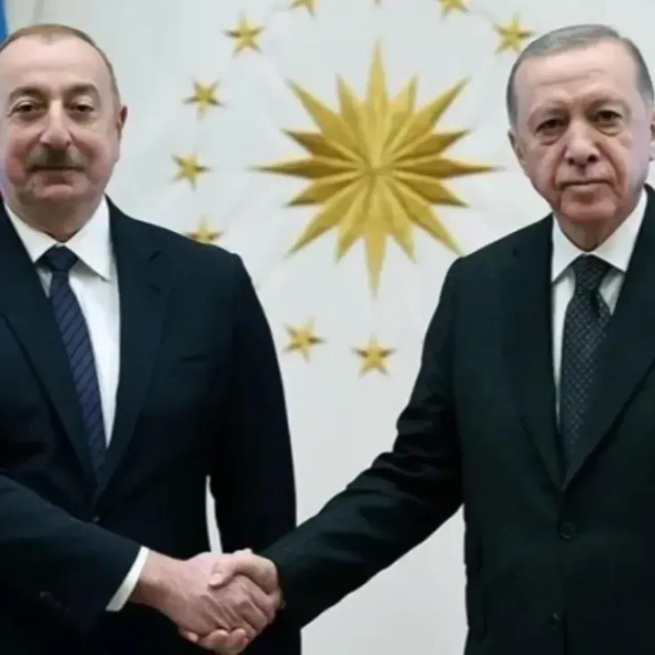 Cumhurbaşkanı Erdoğan'dan Aliyev'e Anım Günü telefonu