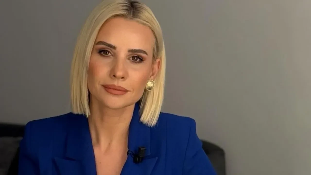 Ekranların sevilen ismi Esra Erol’dan şaşırtan hamle! Yeni sektöre adım attı, giyim mağazasını açtı