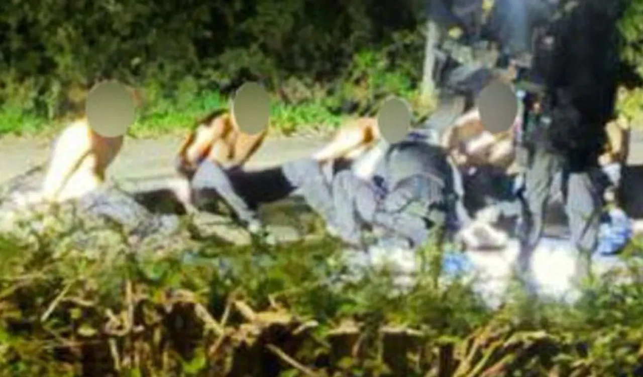 İngiltere'deki ABD üssünün yanındaki bazı evler patlayıcı şüphesi