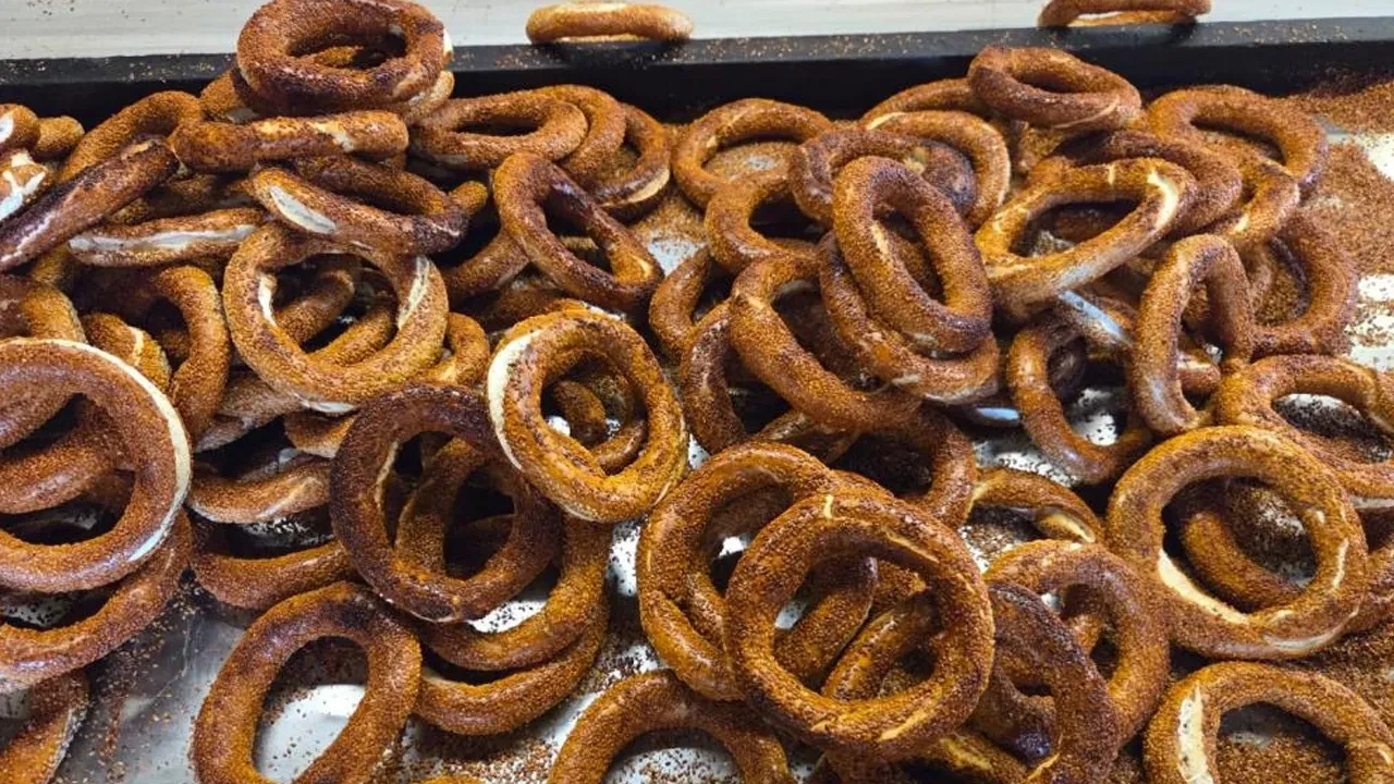 İstanbul'da simit fiyatlarına yüzde 20 zam geldi