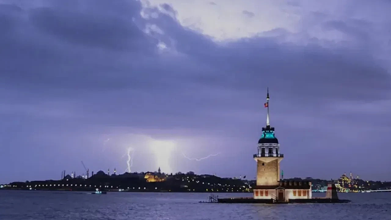 İstanbullular dikkat, AKOM tarih vererek paylaştı: Sağanak günlerce sürecek 