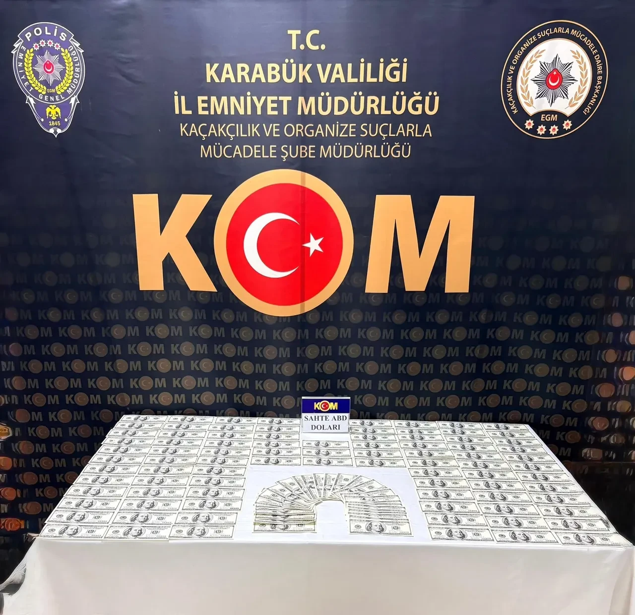 Karabük'te sahte para operasyonu: Binlerce dolar ele geçirildi