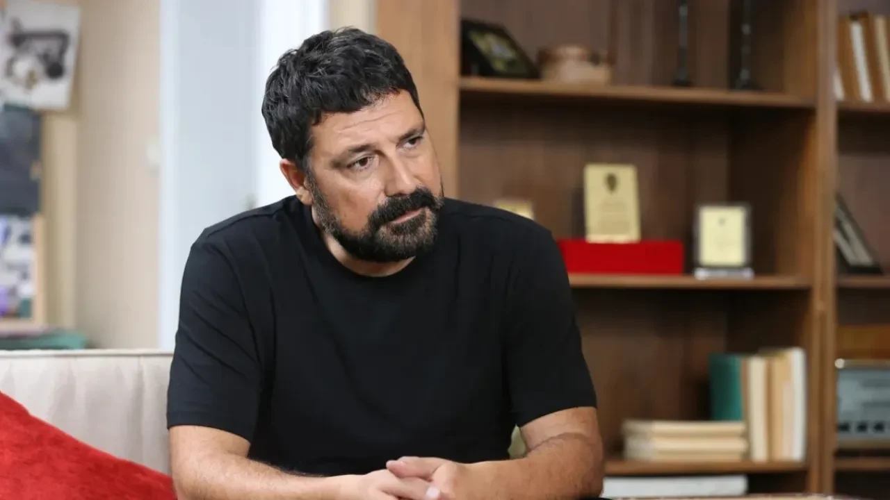 Ömür Usta dizisiyle ekranlara dönen Bülent İnal verdiği kilolarla dikkat çekti! Nasıl zayıfladığını açıkladı