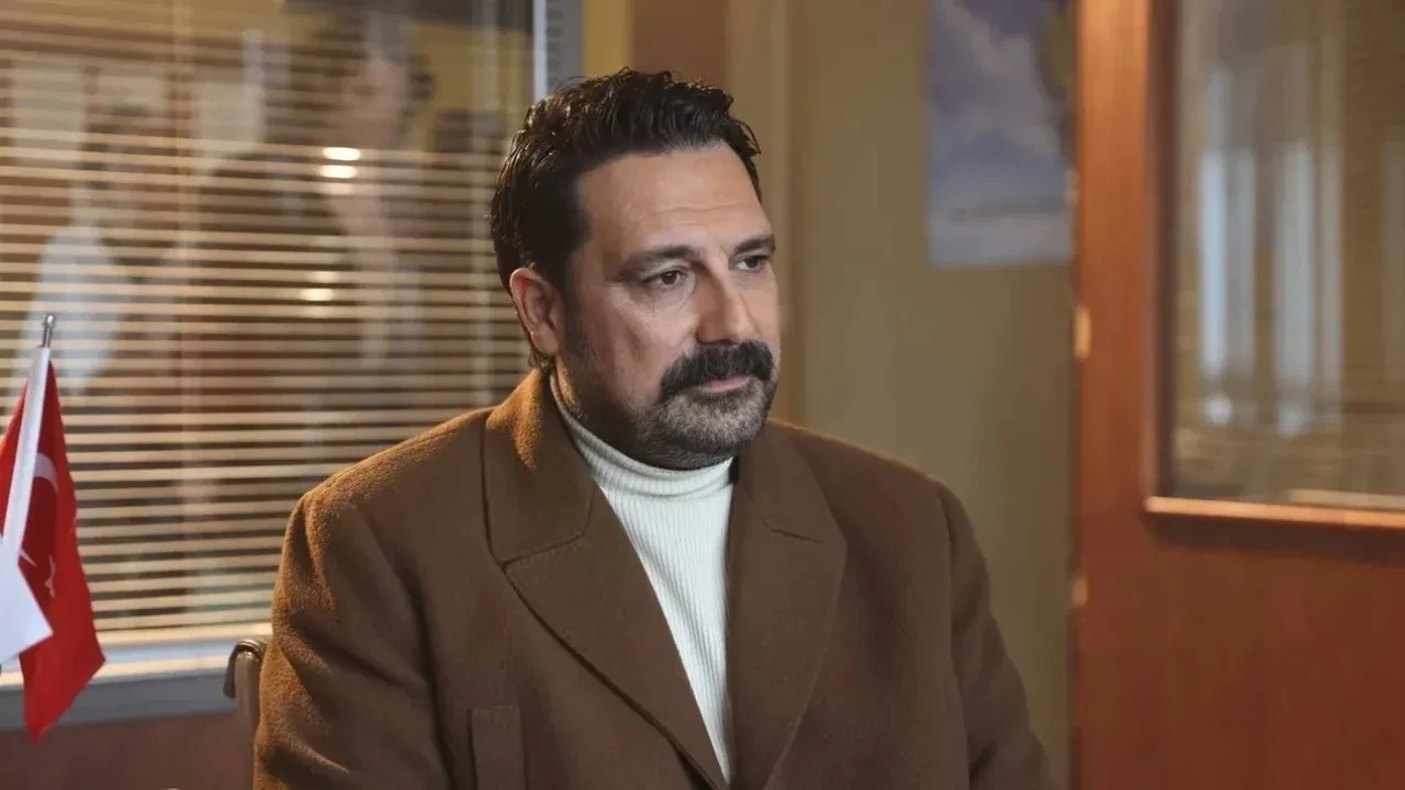 Ömür Usta dizisiyle ekranlara dönen Bülent İnal verdiği kilolarla dikkat çekti! Nasıl zayıfladığını açıkladı