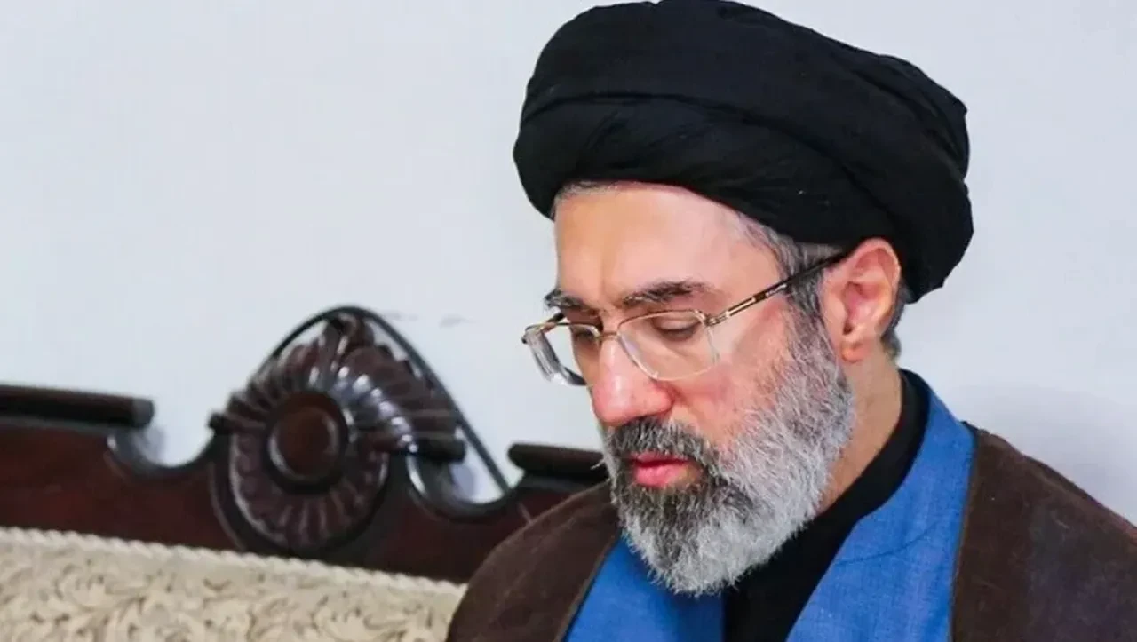 İran dini lideri Mücteba Hamaney'den ABD ve İsrail'e sert mesaj: "Umman Denizi çok yakında onlardan arınacak!"