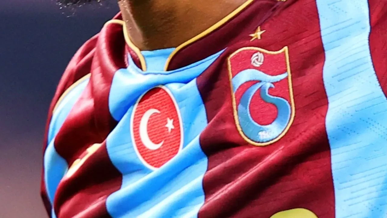 Trabzonspor'da yıldız oyuncu ameliyat edildi! Malinovskyi'nin sağlık durumuyla ilgili açıklama
