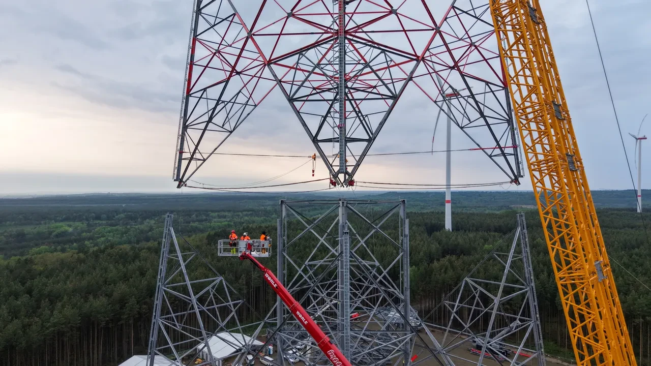 Almanya bir rekora imza attı! 7 bin 500 haneye elektrik sağlayacak