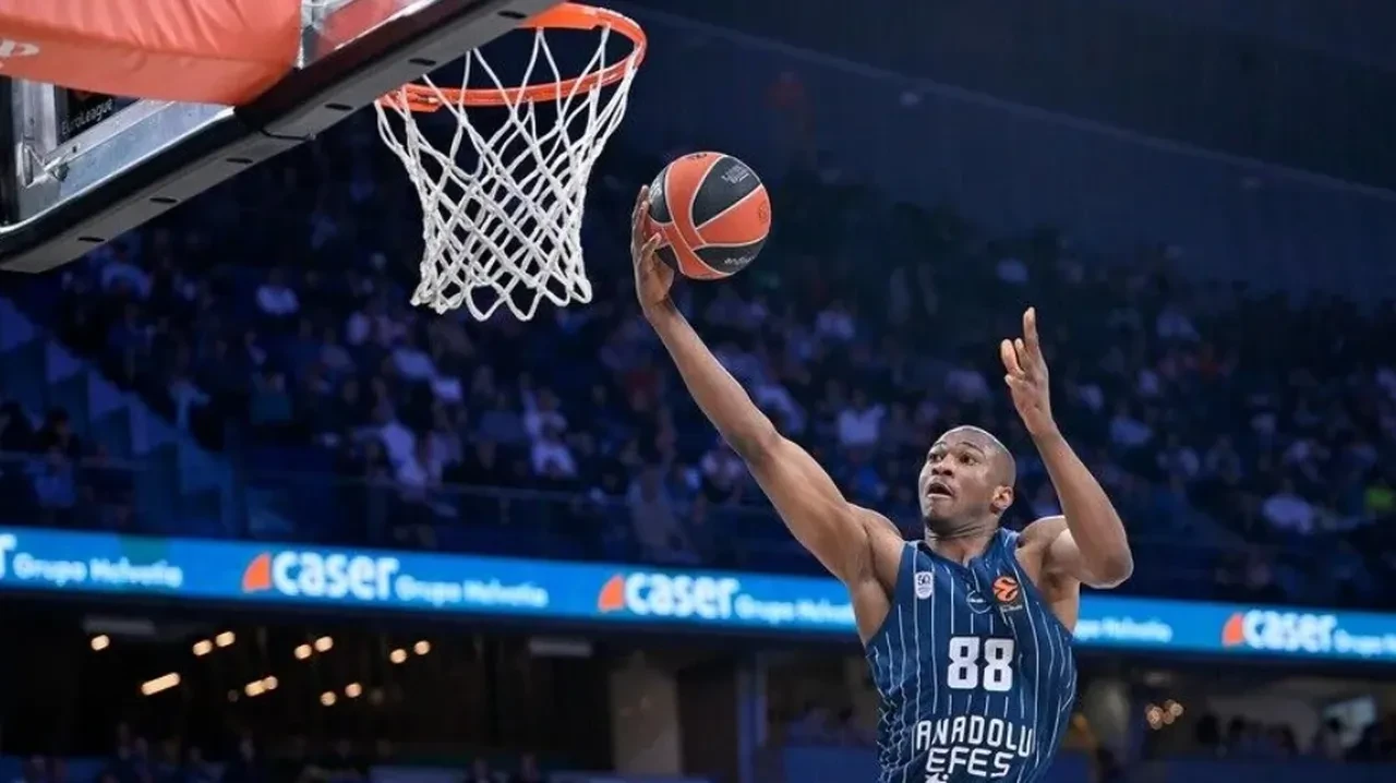 Anadolu Efes Real Madrid hangi kanalda, CANLI nereden izlenir? Maç başlıyor