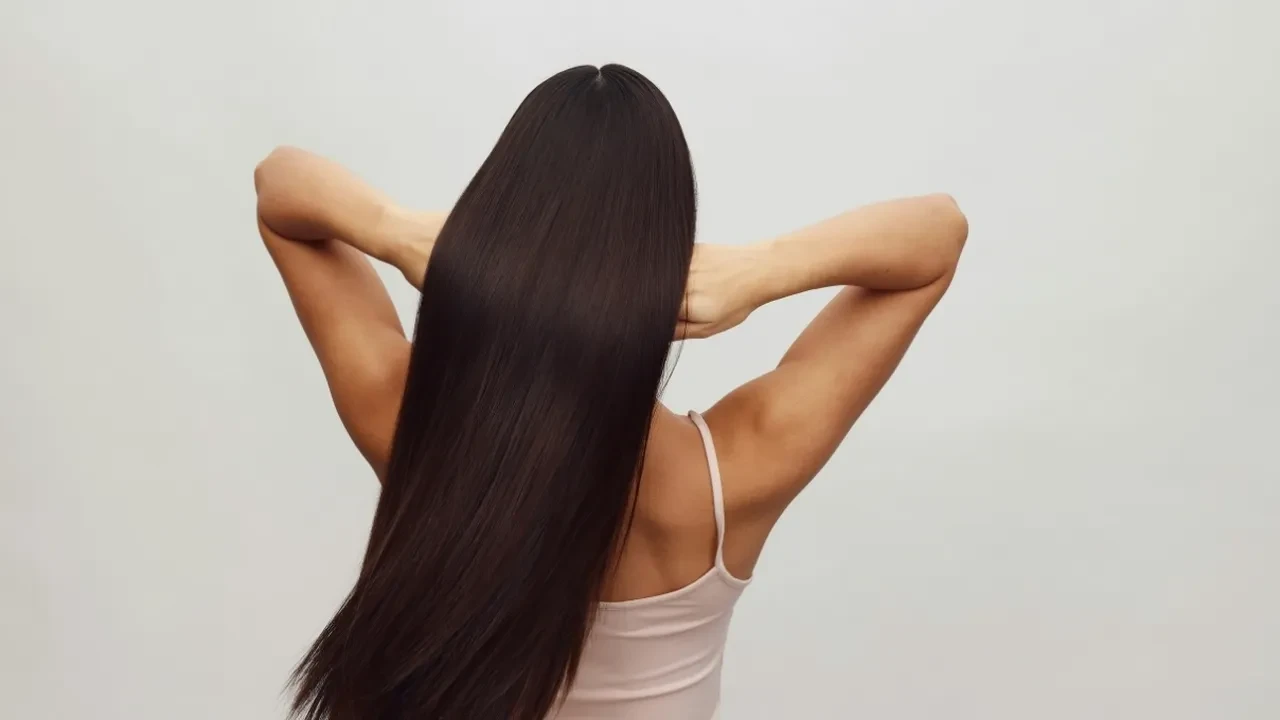 Antik Çağ'da saç düzleştirme yöntemi geri döndü! Doğal yollarla dümdüz parlak saçlar