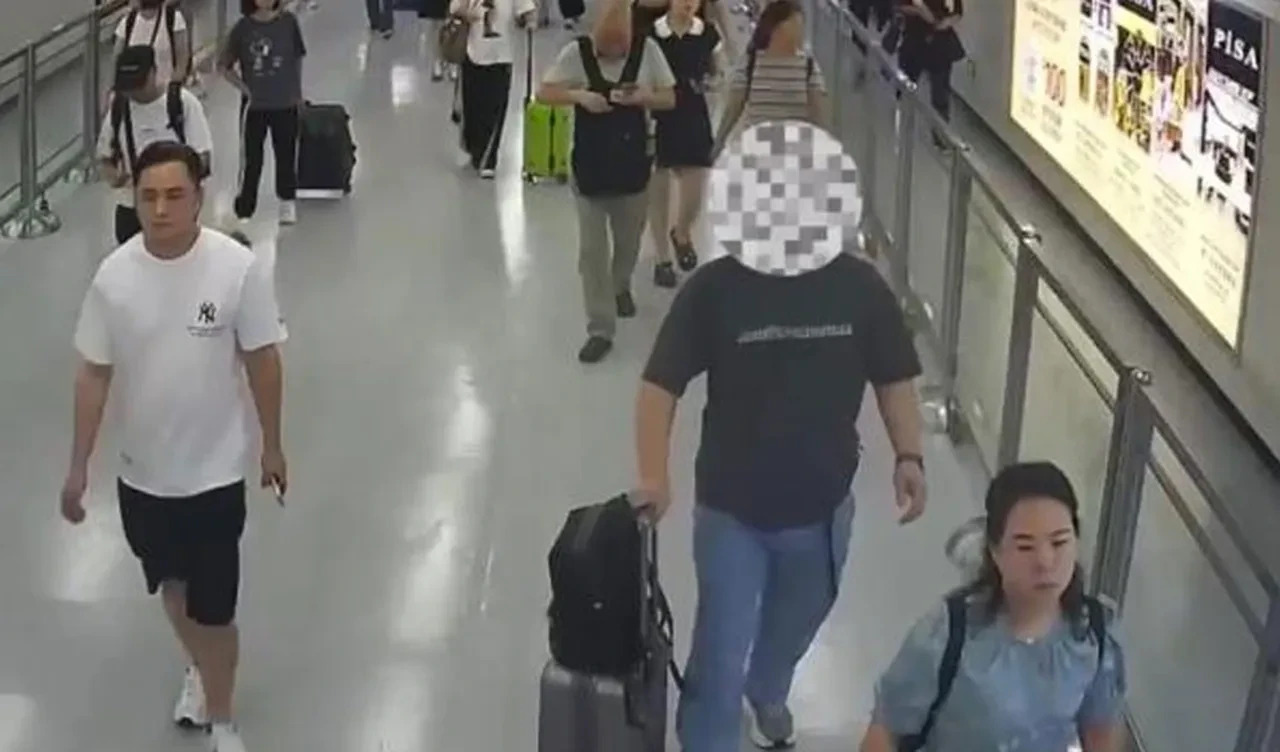 Cips kutularından çıkanlar memurları da şoke etti, ikisi de gözaltına alındı