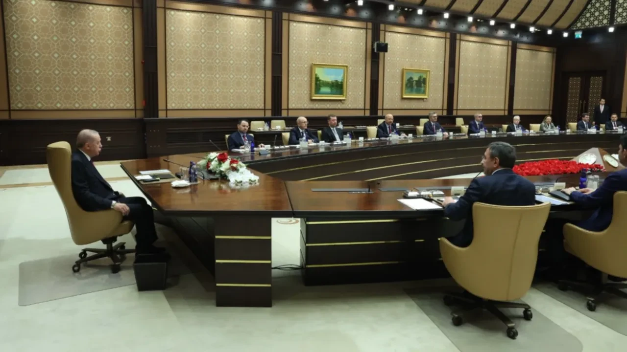 Cumhurbaşkanlığı Külliyesi'nde fon soruşturması toplantısı: Fon Koordinasyon Kurulu oluşturuldu