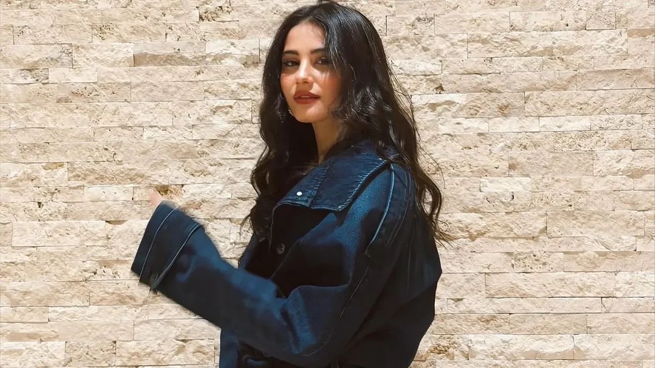 Helin Kandemir’den kafa karıştıran hamle! Sevgilisi hakkındaki yoruma dikkat çeken beğeni