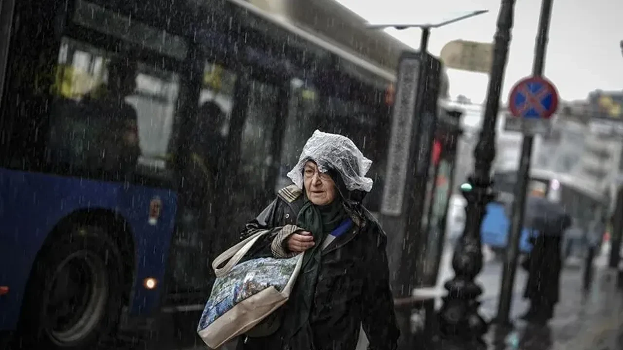 İstanbullular dikkat! Meteoroloji ve Valilik tarih verdi: Sağanak kuvvetli vuracak
