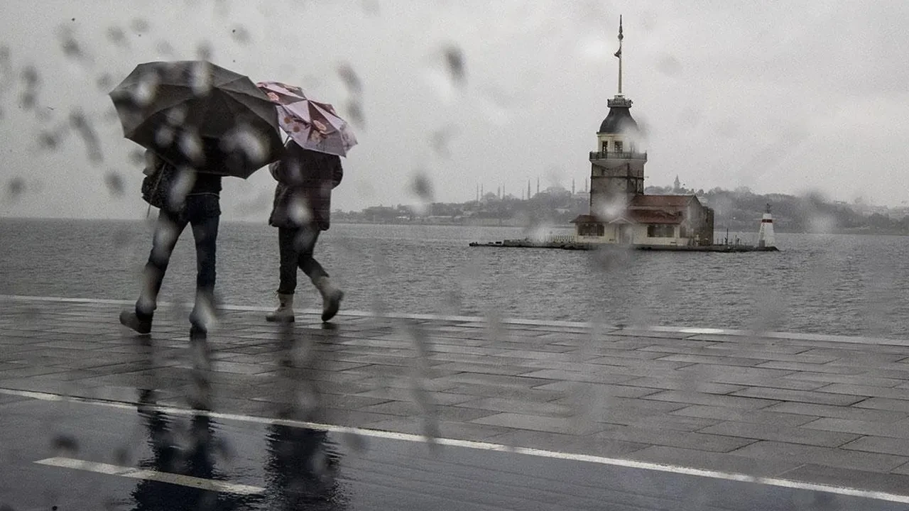 İstanbullular dikkat! Meteoroloji ve Valilik tarih verdi: Sağanak kuvvetli vuracak