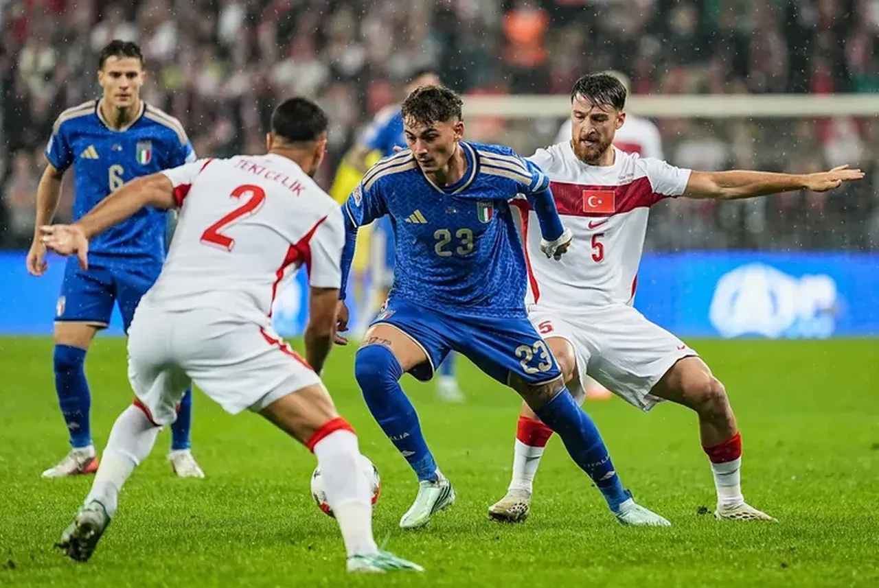 İtalya yenilgisi sonrası istifa etmeyi düşünmeyen Montella için karar verildi! İtalyanlar duyurdu