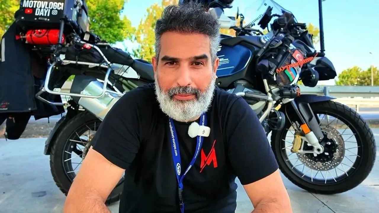'Motovlogcu Dayı' olarak bilinen sosyal medya fenomeni Cumhur Kahraman hayatını kaybetti