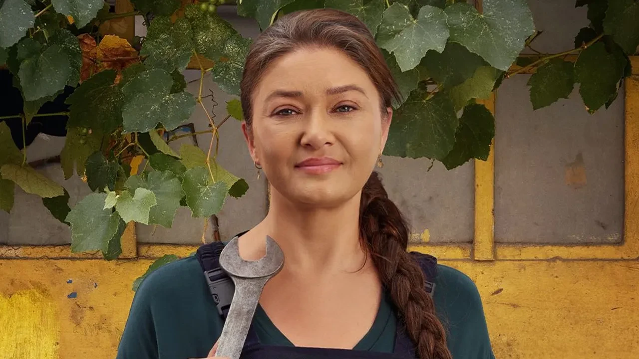 Nurgül Yeşilçay'ın Ömür Usta kararı olay oldu! Saçlarını boyatmadı, botoksu bıraktı