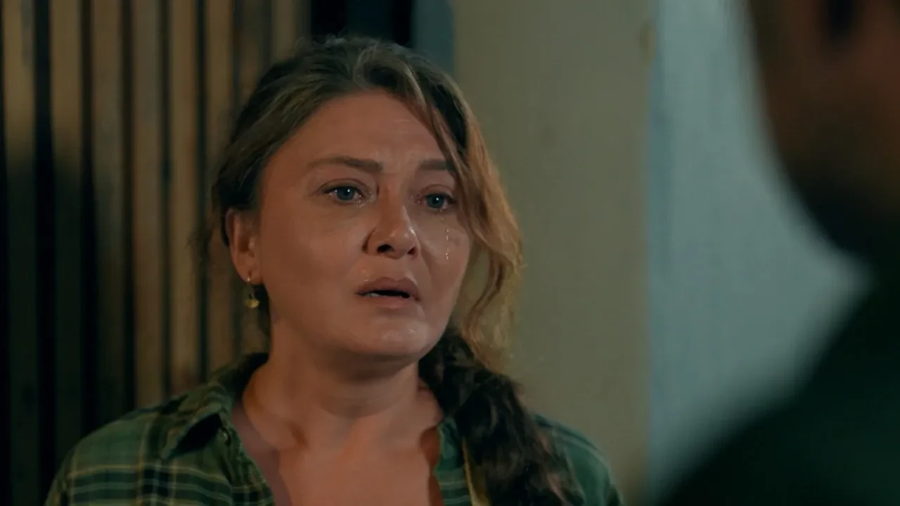Nurgül Yeşilçay'ın Ömür Usta kararı olay oldu! Saçlarını boyatmadı, botoksu bıraktı