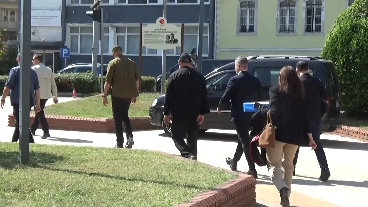 Özcan Deniz kardeşlerinin hakaret davasında ifade verdi!