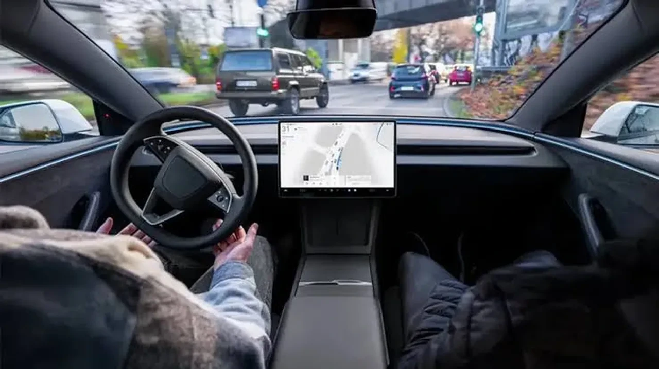 Tesla'ya FSD freni: Kritik oylama ertelendi