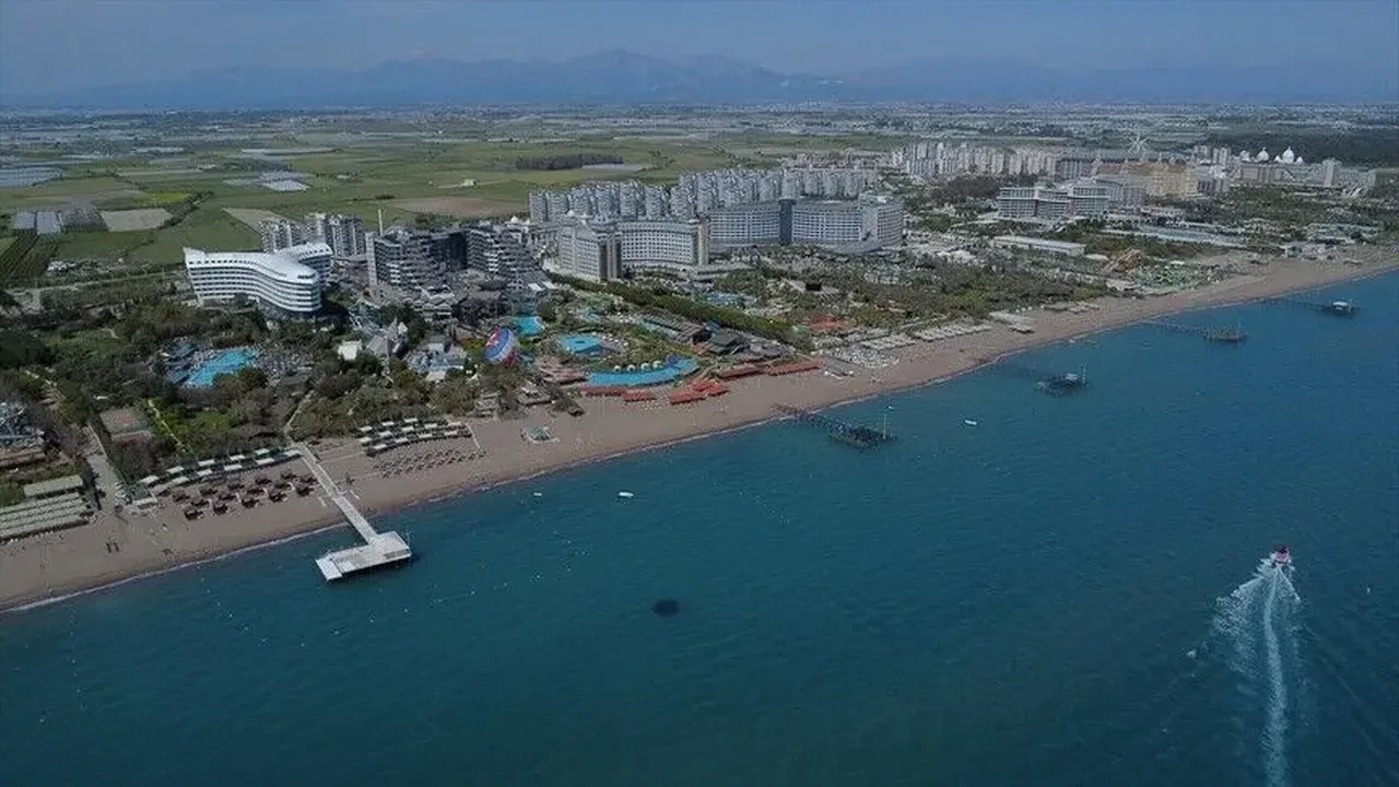 Türkiye'ye en fazla turist gönderen ülkeler belli oldu: İşte tercih ettikleri şehir