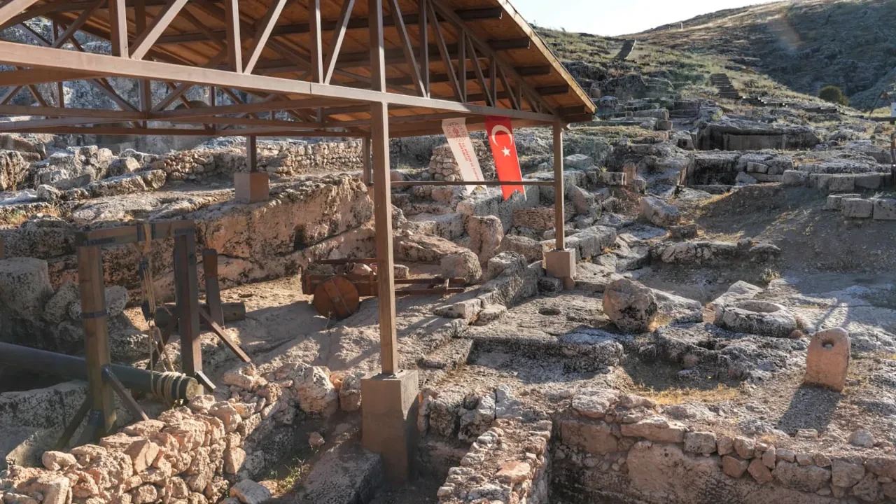 Bakan Mehmet Nuri Ersoy Adıyaman'da: Perre Antik Kenti'ne dev bütçe 