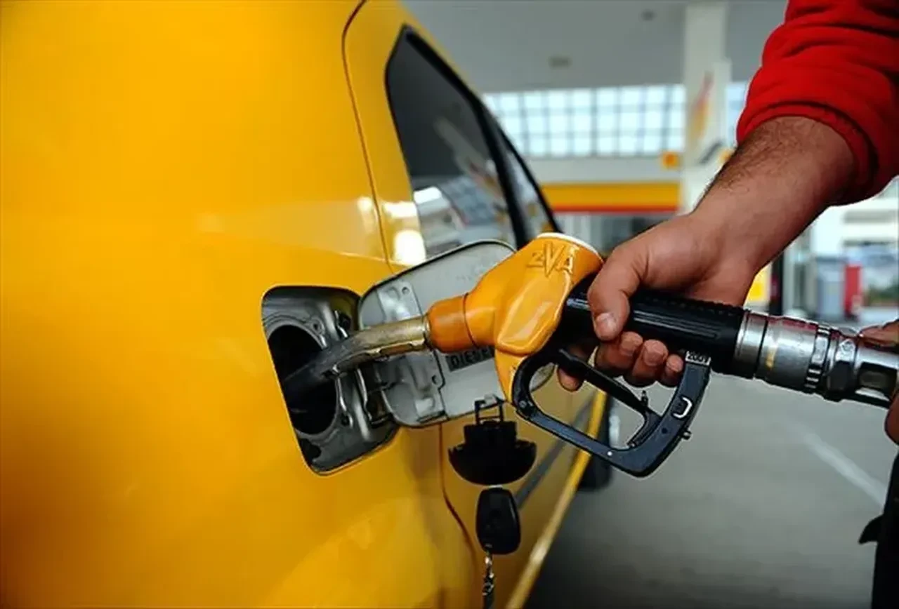 Bu gece motorine zam gelecek mi? 4 Eylül Cuma mazot motorin fiyatları