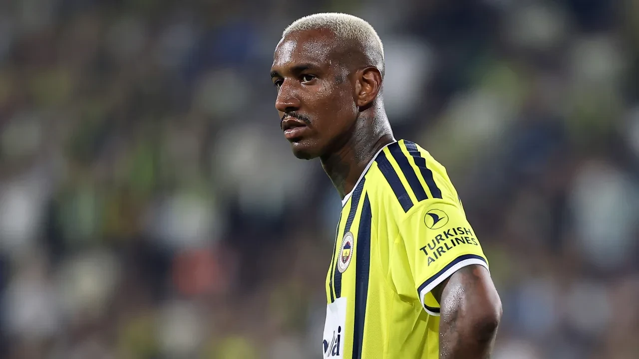 Fenerbahçe'de Talisca'nın sözleşmesi feshedildi! Sarı-lacivertliler ayrılığı resmen açıkladı
