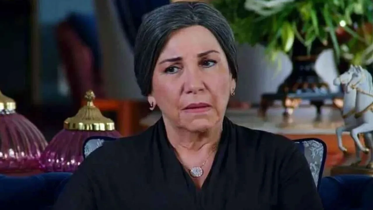 Kanserle savaşan Gül Onat’tan sevenlerini üzen haber! Tekrardan ameliyat oldu