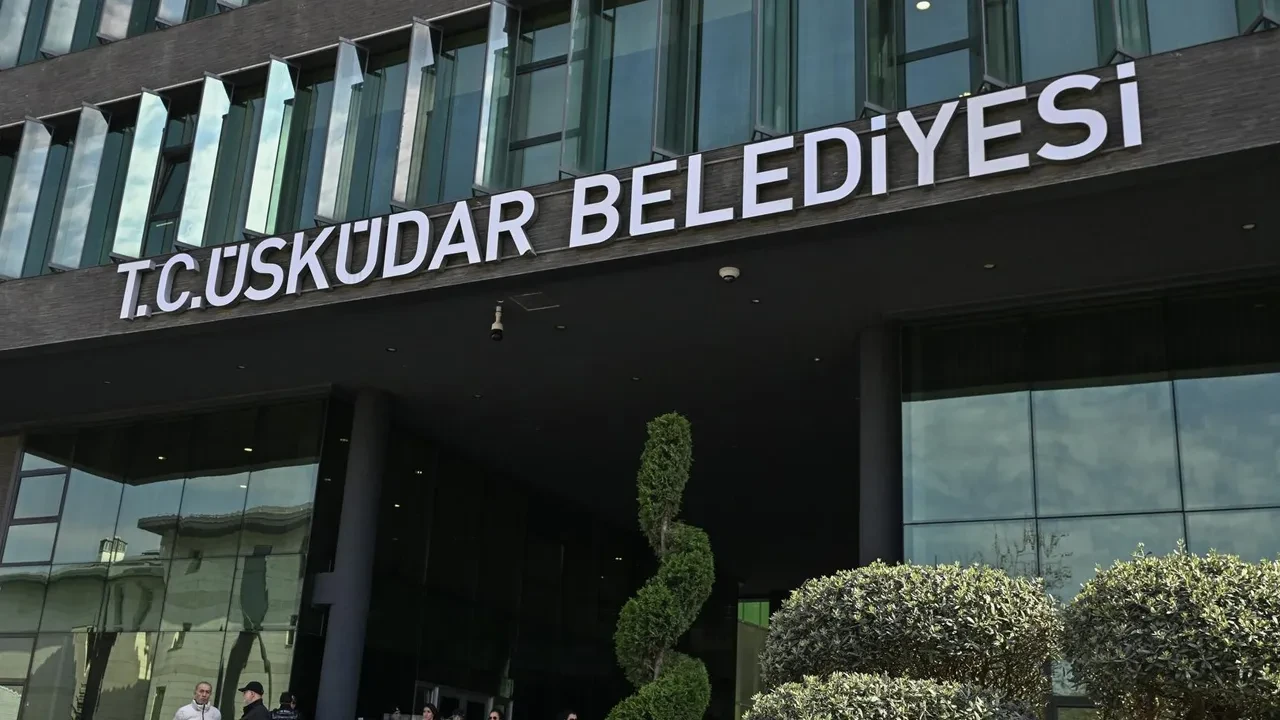 Üsküdar'daki seçim öncesi flaş gelişme! CHP’li üyeler AK Parti’ye geçti