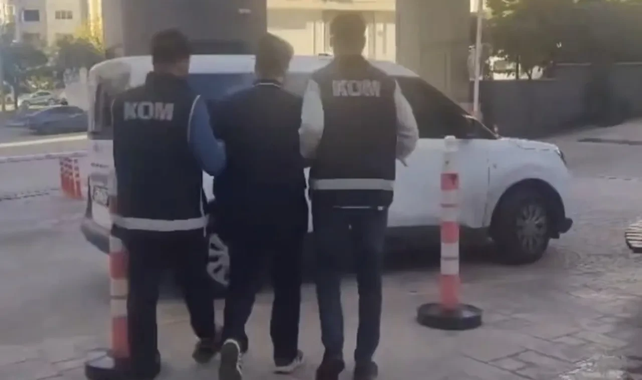 30 milyon TL’lik usulsüz reçete operasyonu: 8 şüpheli gözaltında
